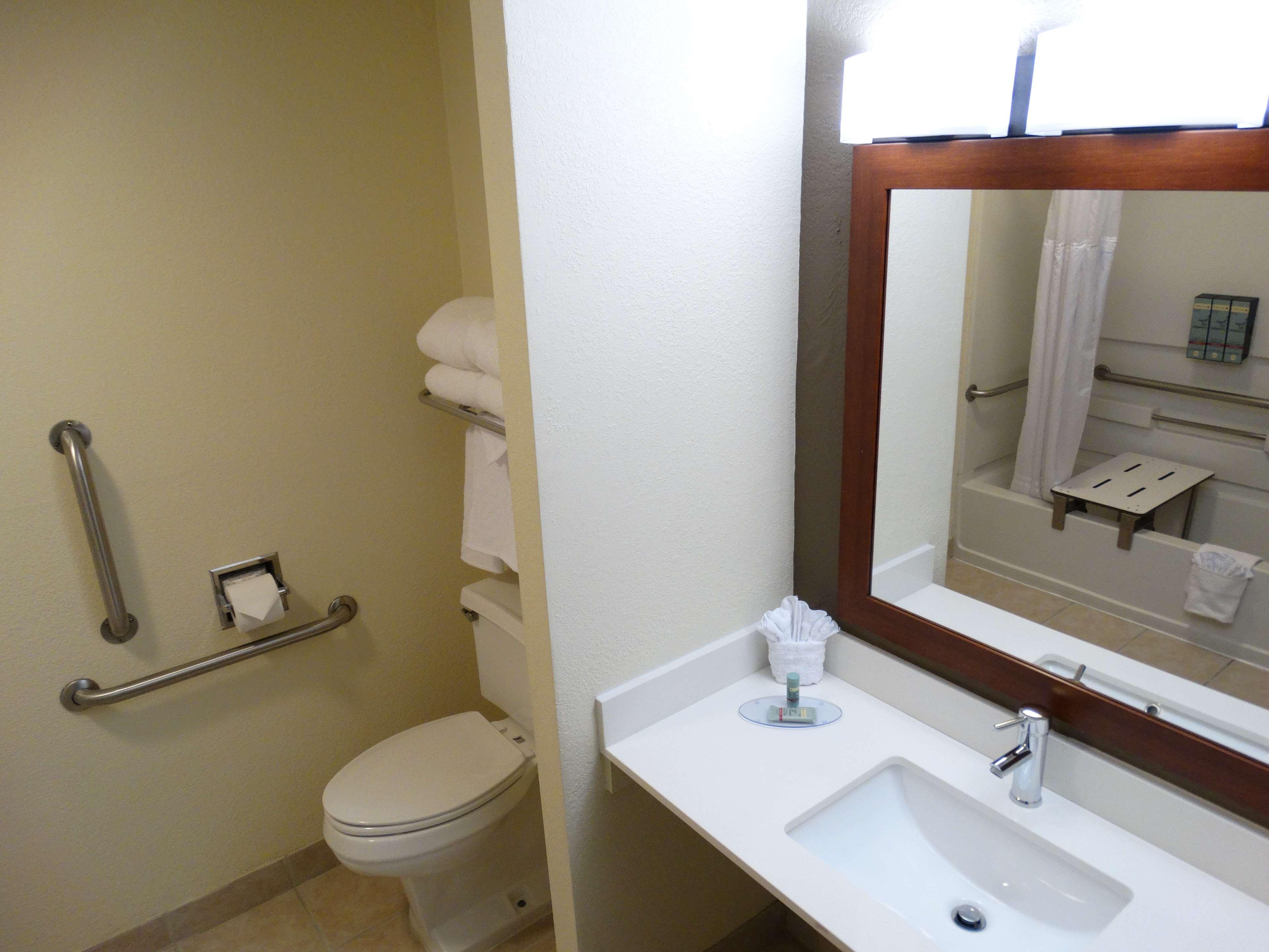 Best Western Plus Wausau-Rothschild Hotel Esterno foto